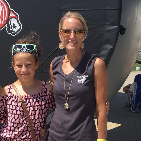 Meet your Posher, Kristin - Picture 1 of 1